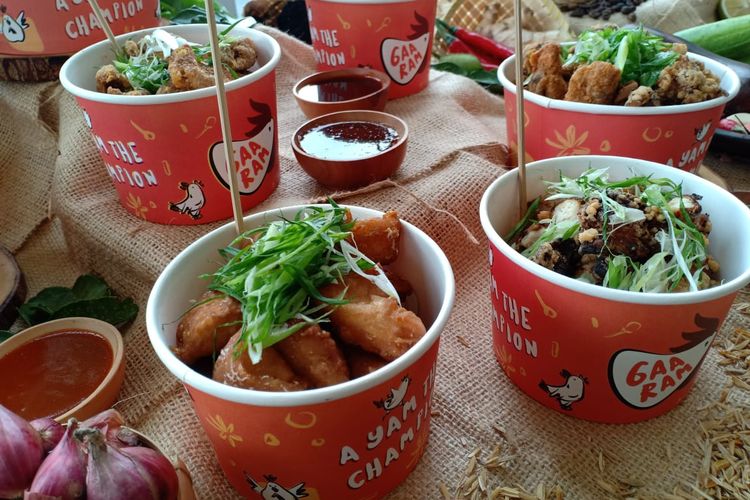 Sajian ayam goreng tepung spesial dari Gaaram yang ingin menunjukkan konsep modern dan menarik dari sajian ayam goreng yang biasanya dijadikan street food masyarakat Indonesia