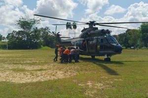 8 Korban Helikopter Jatuh di Kalbar Dievakuasi, Semuanya Tewas