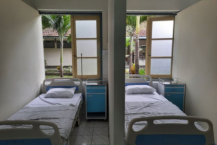 Kondisi tempat tidur untuk pasien Covid-19 di RS Lapangan Ijen Boulevard Kota Malang, Rabu (16/12/2020).