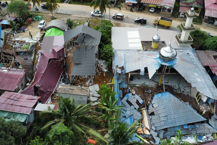 Longsor di Kutai Kartanegara Rusak 20 Rumah, Warga Masih Mengungsi