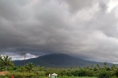 Gunung Lewotobi Masih Menyimpan Ancaman meski Jumlah Gempa Letusan Menurun