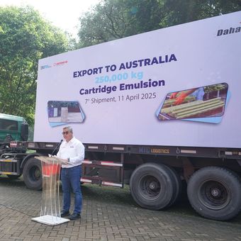 BUMN produsen bahan peledak PT Dahana (Persero) melepas ekspor bahan peledak cartridge emulsion megadrive ke Australia.