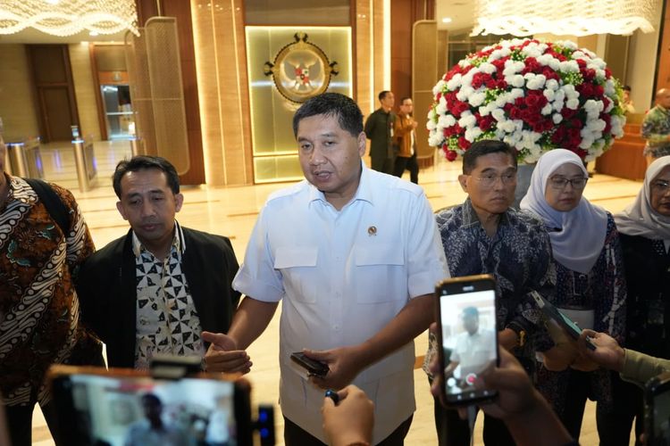 Bedah Rumah Tak Lagi Wajib Pakai Sertifikat Tanah, Cukup Surat Desa