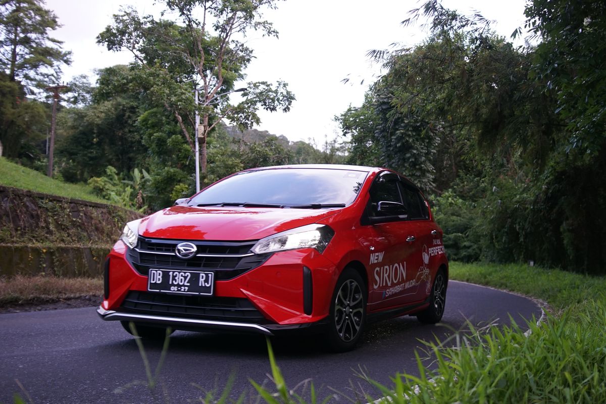 Test drive Daihatsu New Sirion