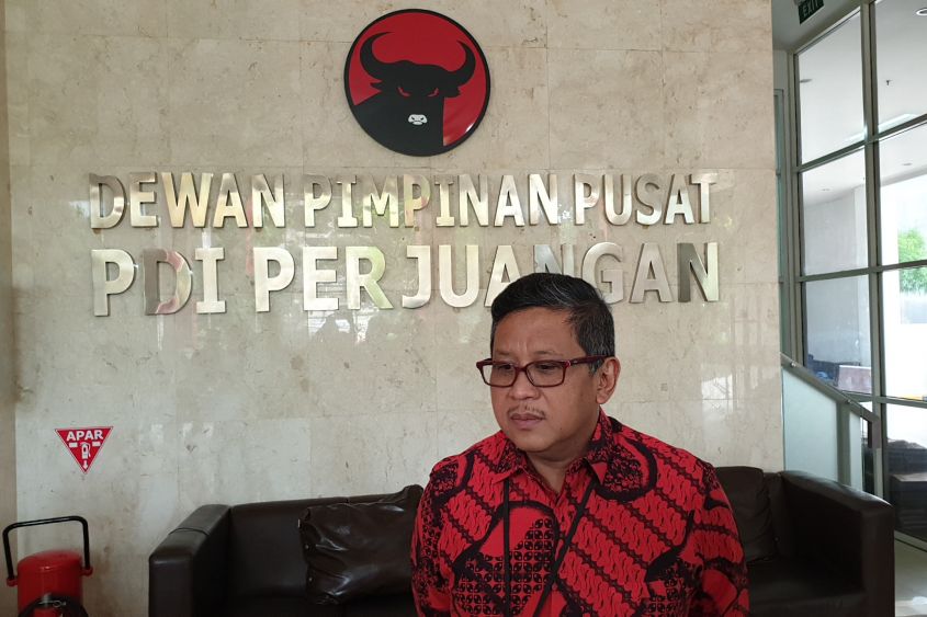 Hasto Sebut Sejumlah Menteri Siap Jadi Jurkamnas Jokowi-Ma'ruf