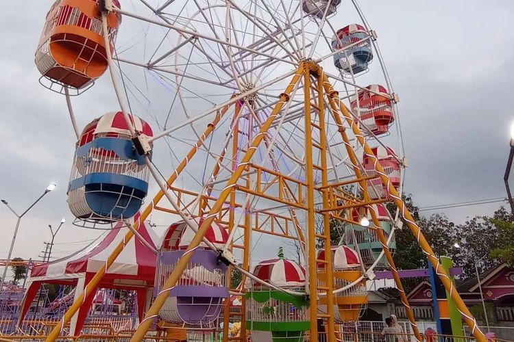 Munggur Park Klaten, wisata yang mengusung konsep pasar malam modern dilengkapi dengan playground