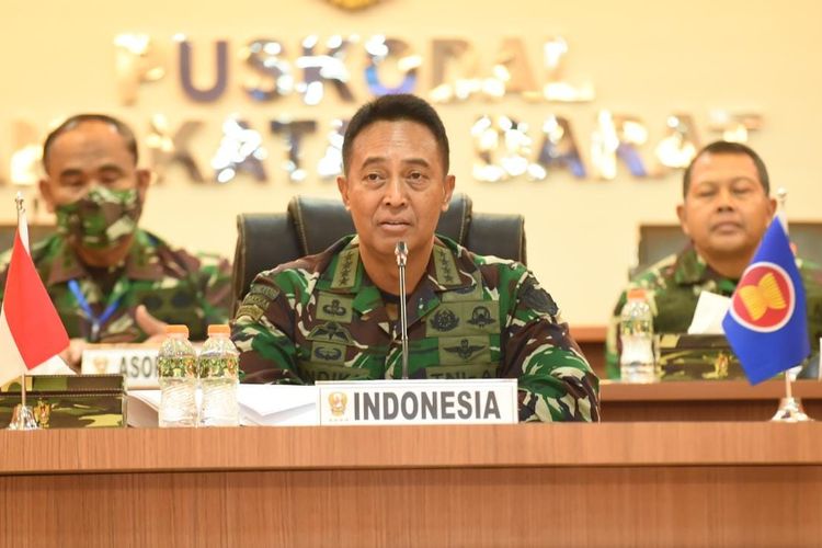 Kepala Staf Angkatan Darat (KSAD) Jenderal TNI Andika Perkasa menggelar video teleconference membahas kerja sama penanganan Covid-19 bersama kepala staf dan panglima angkatan darat (AD) dari 10 negara anggota ASEAN, Kamis, 9/7/2020.