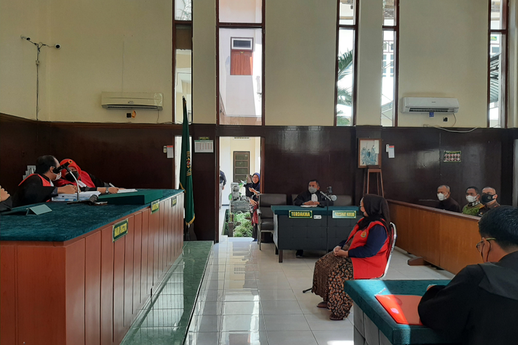 Suasana sidang kasus Muncikari asal Lumajang Mami Ambar di Pengadilan Negeri Lumajang