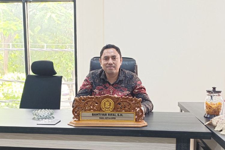 Wakil Ketua DPRD Kota Surabaya Bahtiyar Rifai.