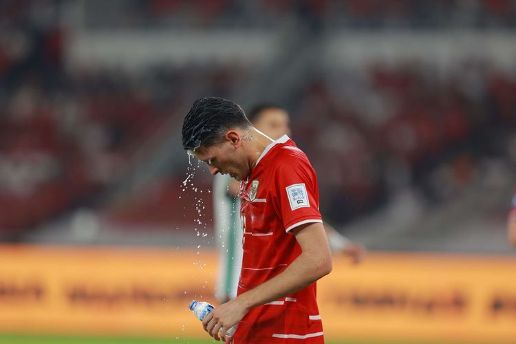 Pemain timnas Indonesia Justin Hubner beraksi pada laga Final FIFA Series 2026 antara Indonesia vs Bulgaria di Stadion Gelora Bung Karno, Jakarta, Senin (30/3/2026).