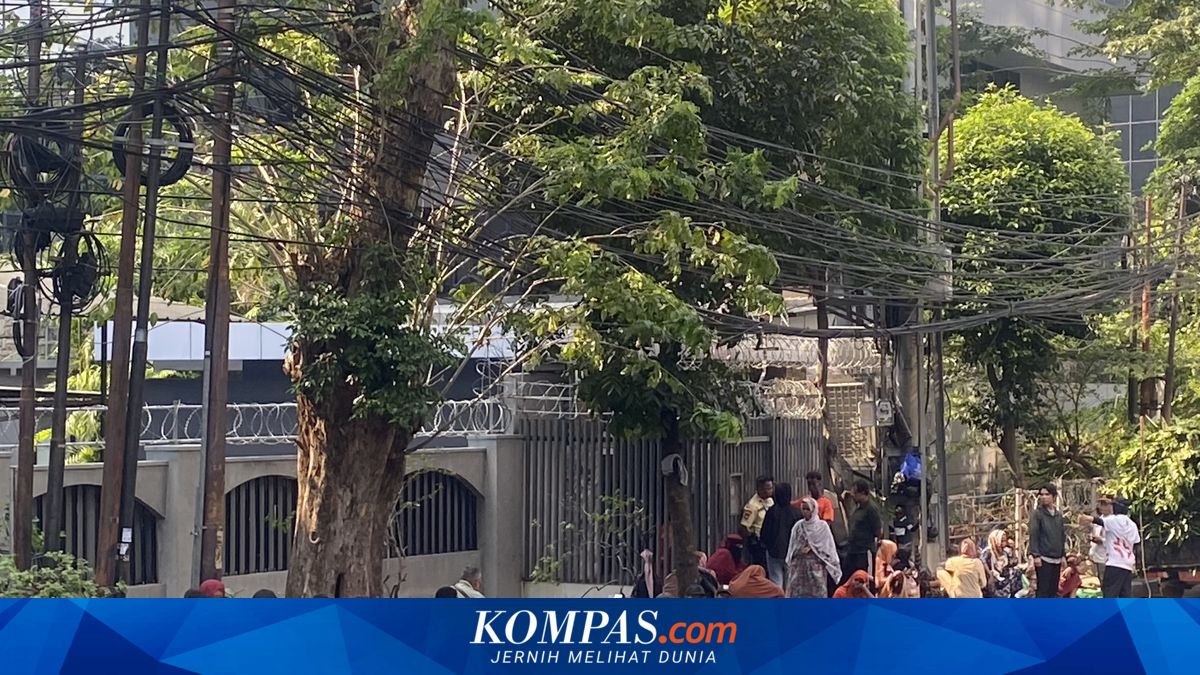Hidup Berbulan-bulan di Trotoar, Pengungsi Somalia Andalkan Bantuan Warga untuk Bertahan