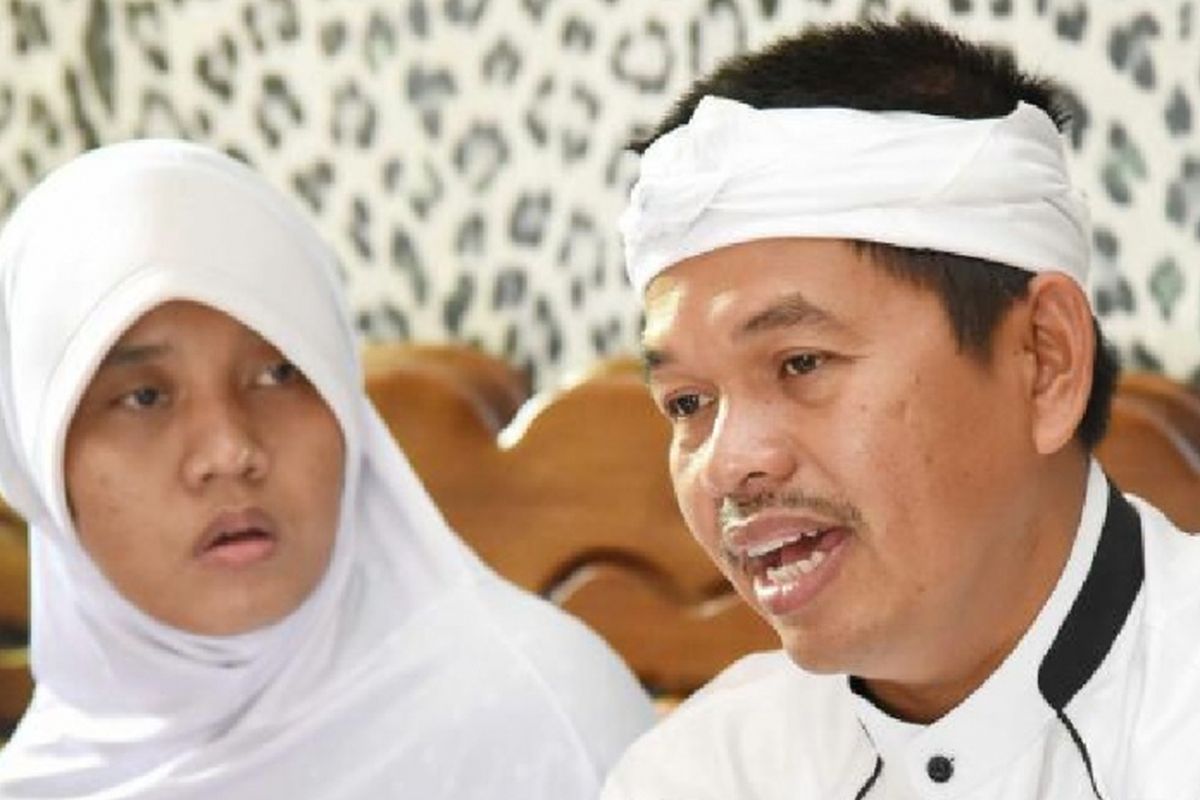 Devina bertemu sang bupati dengan sebuah harap dan permintaan. Dia ingin bersekolah dan bertemu ayahnya.