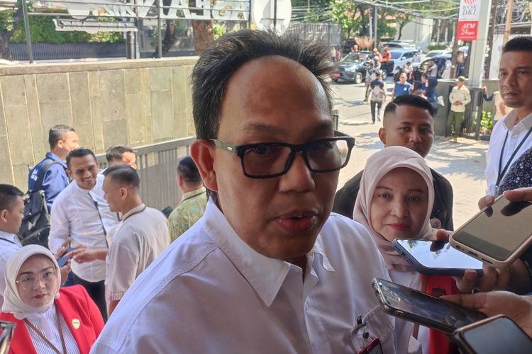 Chief Executive Officer (CEO) Bank DKI, Fidri Arnaldy mengaku telah didatangi pihak PT Jakarta Propertindo (Jakpro) membicarakan terkait sponsor ajang balap Formula E. Hal itu dikatakan oleh Fidri di kawasan Jakarta Selatan, Jumat (12/5/2023). 