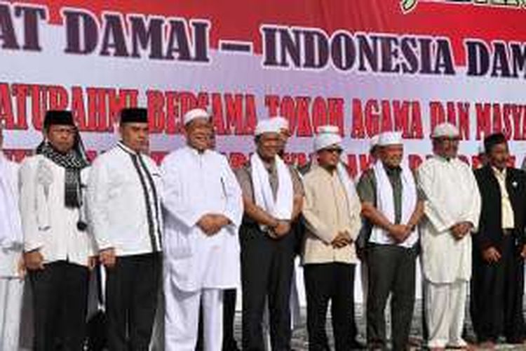 Wagub Jabar Deddy Mizwar bersama Tokoh Agama hadiri Syukuran Kapolda jabar di Bandung, Rabu (28/12/2016). 