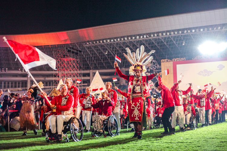 Kontingen Indonesia pada ajang ASEAN Para Games 2022 di Solo. Tim Merah Putih mengirim 324 atlet. Indonesia kini menjadi juara umum ASEAN Para Games 2022.