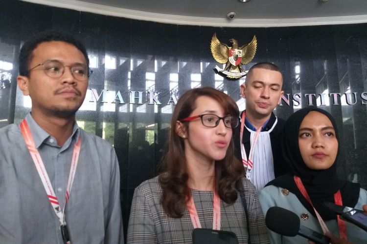 Tsamara Amany hingga Faldo Maldini Jalani Sidang Perdana Uji Materi UU Pilkada di MK, Rabu (16/10/2019).