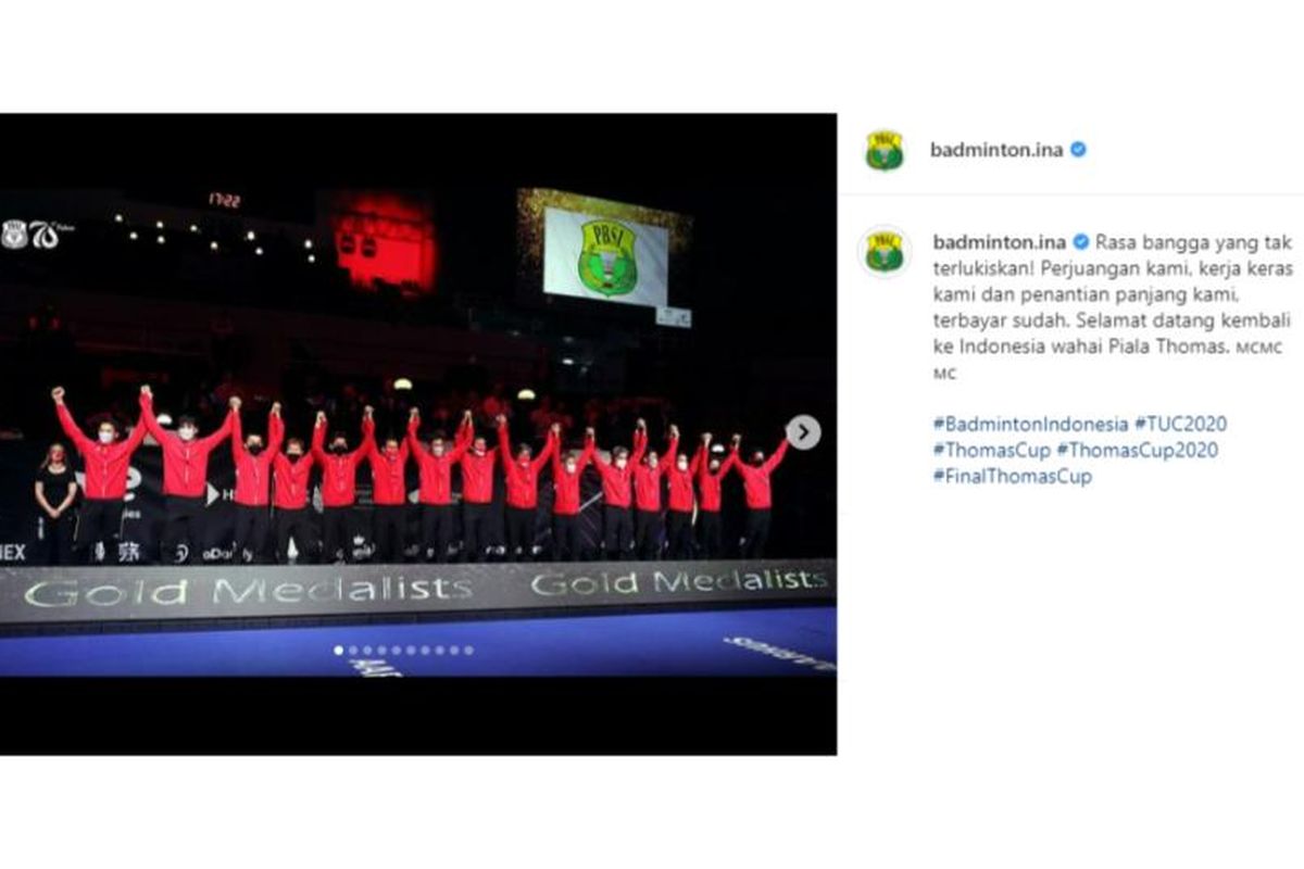 Tim Thomas Cup Indonesia saat penyerahan Piala Thomas 2020. Indonesia mengalahkan China dengan skor 3-0 dalam final Thomas Cup 2020. Namun, selebrasi kemenangan tanpa kibaran bendera Merah Putih yang digantikan bendera logo PBSI karena Indonesia mendapatkan sanksi dari WADA.