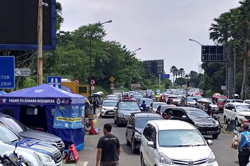 Macet Parah di Puncak Bogor, Waspada Mesin Mobil Overheat