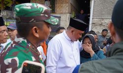 Gedung Majelis Taklim di Ciomas Ambruk, Bupati Bogor Kerahkan Tim Gabungan Evakuasi Korban