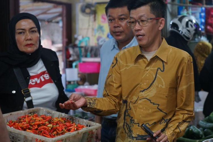 Pejabat (Pj) Wali Kota Tanjungpinang Hasan mengatakan dari hasil survei bersama kepala dinas terkait, diketahui harga cabai setan yang tinggi yakni tembus diharga Rp 110.000 per kilogramnya.