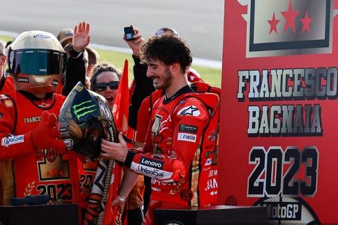 Momen Bagnaia Juara MotoGP: Sapa Fan, Aksi 