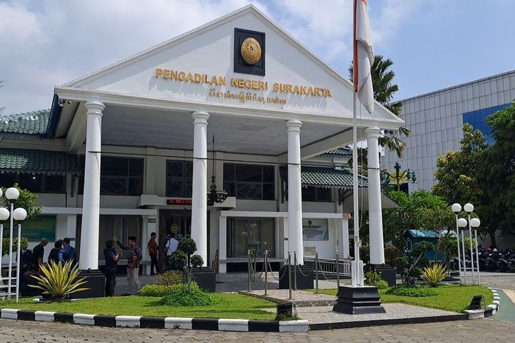 Gugatan CLS Ijazah Jokowi Ditolak PN Solo, Apa Langkah Penggugat Berikutnya?