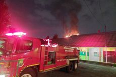SMK PGRI 1 Tangerang Kebakaran, Tim Damkar Masih Berupaya Padamkan Api