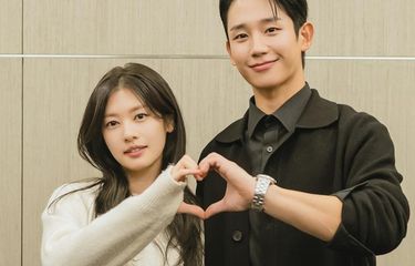 Semua Rahasia Jung So Min Akan Diketahui Jung Hae In di Love Next Door