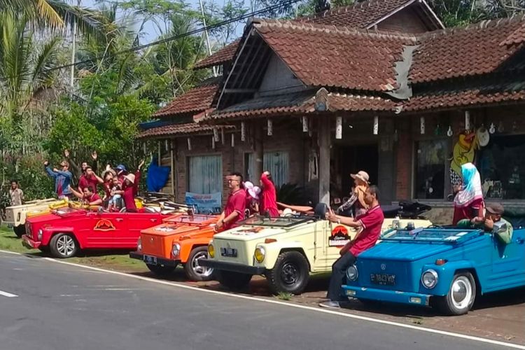 Mengintip Kriya Kayu Rik Rok di Borobudur, Surga Suvenir Unik Berlatar Perbukitan Menoreh