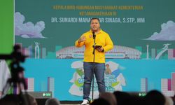 Regulasi Penetapan Upah Minimum 2025 dalam Kajian, Kemenaker Minta Para Gubernur Menunggu 