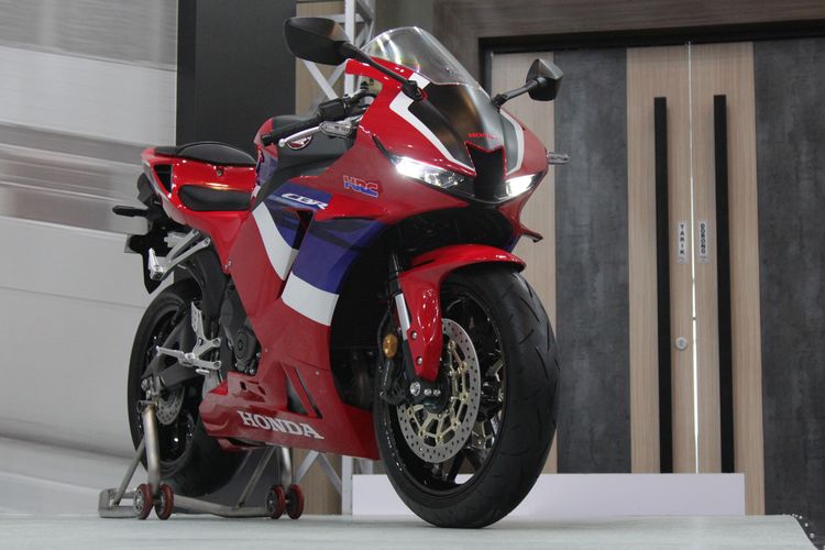 All New CBR600RR dengan warna baru telah hadir di Indonesia