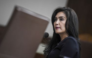 Kini Sukses, Rieke Diah Pitaloka Dulu Pernah Jual Jamu Keliling ...