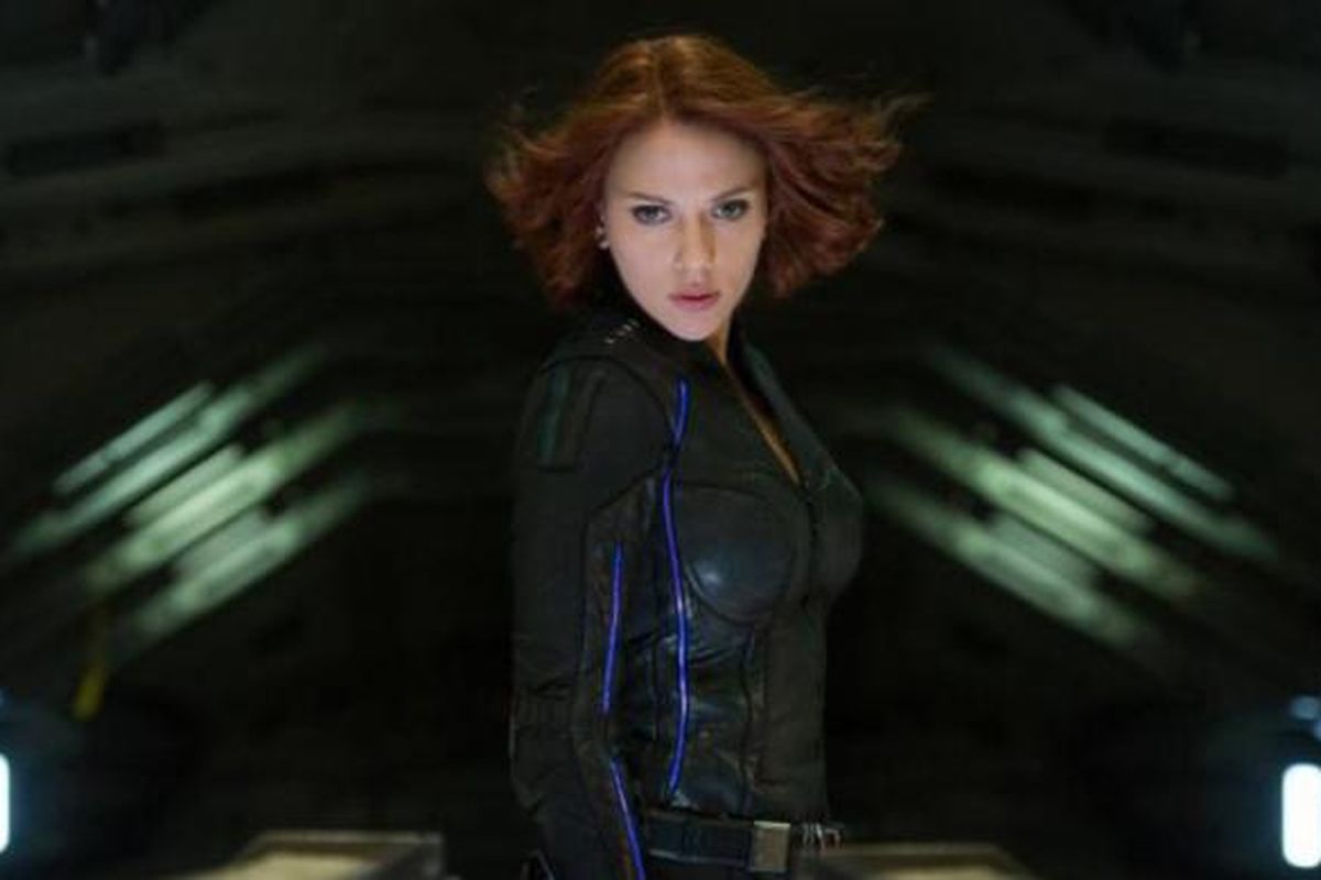 Scarlett Johansson beraksi sebagai Black Widow dalam Avengers: Age of Ultron (2015) 