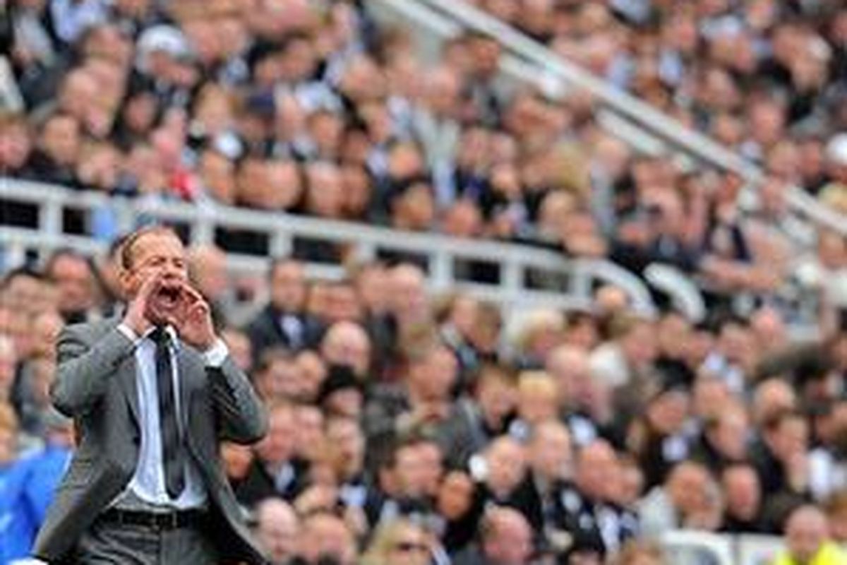 Alan Shearer tetap optimistis bakal mempertahankan Newcastle United di Premier League.