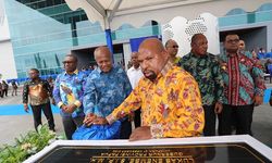 HUT Ke-73 Provinsi Papua, Lukas Enembe Resmikan Kantor Gubernur Papua dan 8 Bangunan Lain