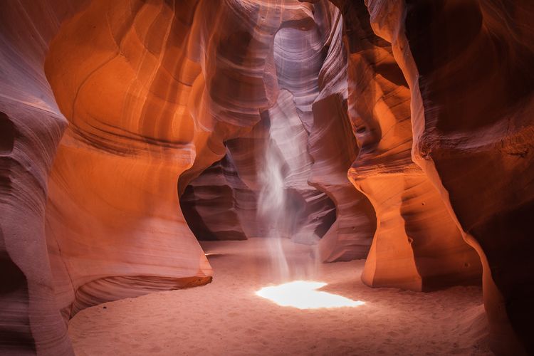 Antelope Canyon, salah satu ngarai tempat wisata di Arizona, Amerika Serikat.