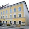 Serba-Serbi Tempat Kelahiran Adolf Hitler di Austria 
