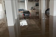 50 Mobil di Basement Apartemen Cisauk Terendam Banjir akibat Tanggul Sungai Jebol