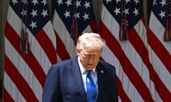 NOAA Setop Pelacakan Biaya Bencana Iklim Usai Anggaran Dipangkas Trump