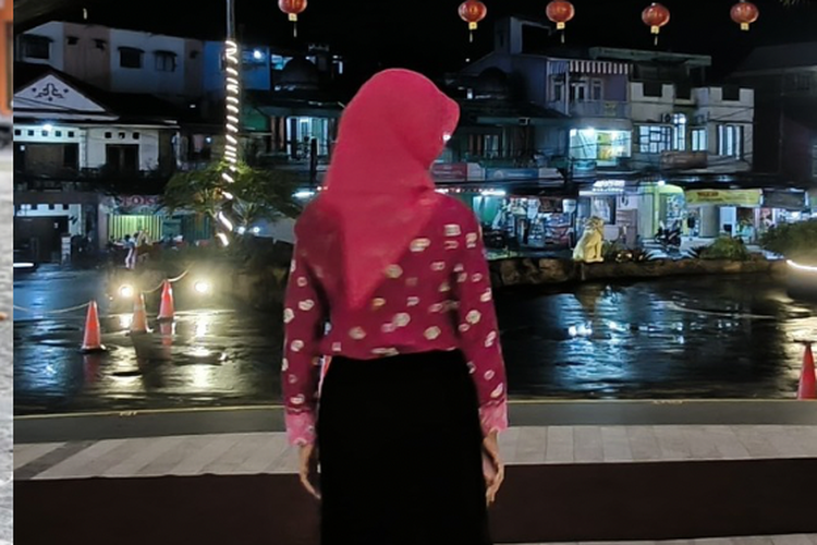 WFH Jumat digadang efisiensi, tapi realitanya tak selalu ringan. Dua ibu ASN ini bercerita soal kerja, rumah, dan beban multitasking.
