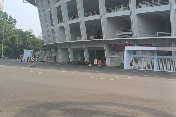 Siapa Saja yang Lari Pagi-pagi di GBK pada Hari Kerja?