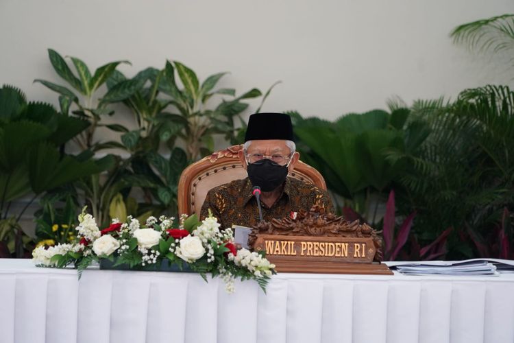 Wakil Presiden Ma'ruf Amin memimpin rapat koordinasi Tim Percepatan Penurunan Stunting (TPPS) Pusat di Istana Wakil Presiden, Jakarta, Rabu (11/5/2022).