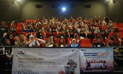 Lewat Cine Charity #6, Dompet Dhuafa Ajak Anak-anak Yatim Menonton Film Buya Hamka