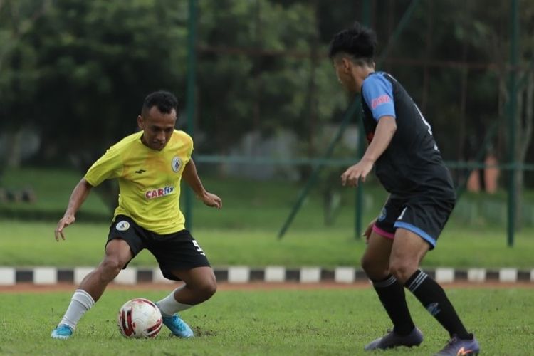Tim PS Sleman beruji coba di Bandung, Jumat (19/3/2021), dalam mempersiapkan laga-laga di Piala Menpora 2021 mulai Sabtu (21/3/2021).

