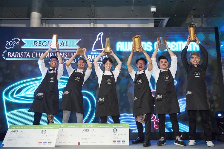 Renauldy Wijaya berhasil meraih Juara I dalam ajang Starbucks Latte Art Championship 2024 di Hong Kong. 
   