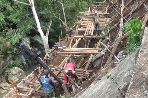 Bencana Longsor Intai Seluruh Kecamatan di Sumedang