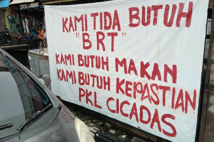 Alasan PKL Cicadas Tolak Relokasi ke BTM, Dari Sewa Mahal hingga Takut Sepi Pembeli