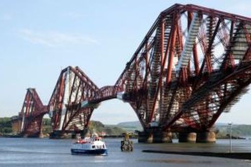 Keunikan Spesial Menyambut 125 Tahun Jembatan Forth