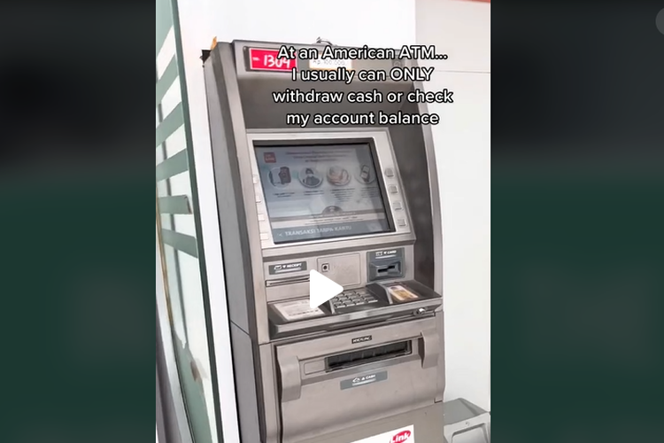 bule asal amerika kagum dengan kecanggihan layanan mesin atm di indonesia