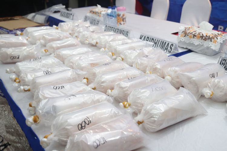 Polda Kepri Gagalkan Penyelundupan 100.000 Benih Lobster Senilai Rp 10 Miliar ke Singapura